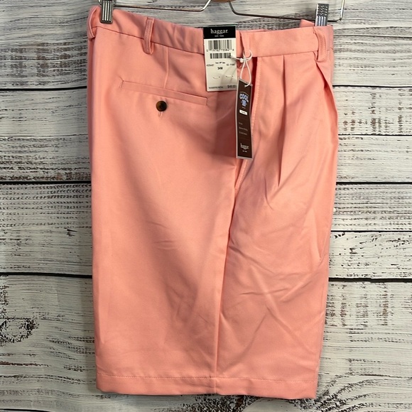 HAGGAR Men’s Performance Wear Cool 18 Pleated Golf Shorts - Picture 2 of 6